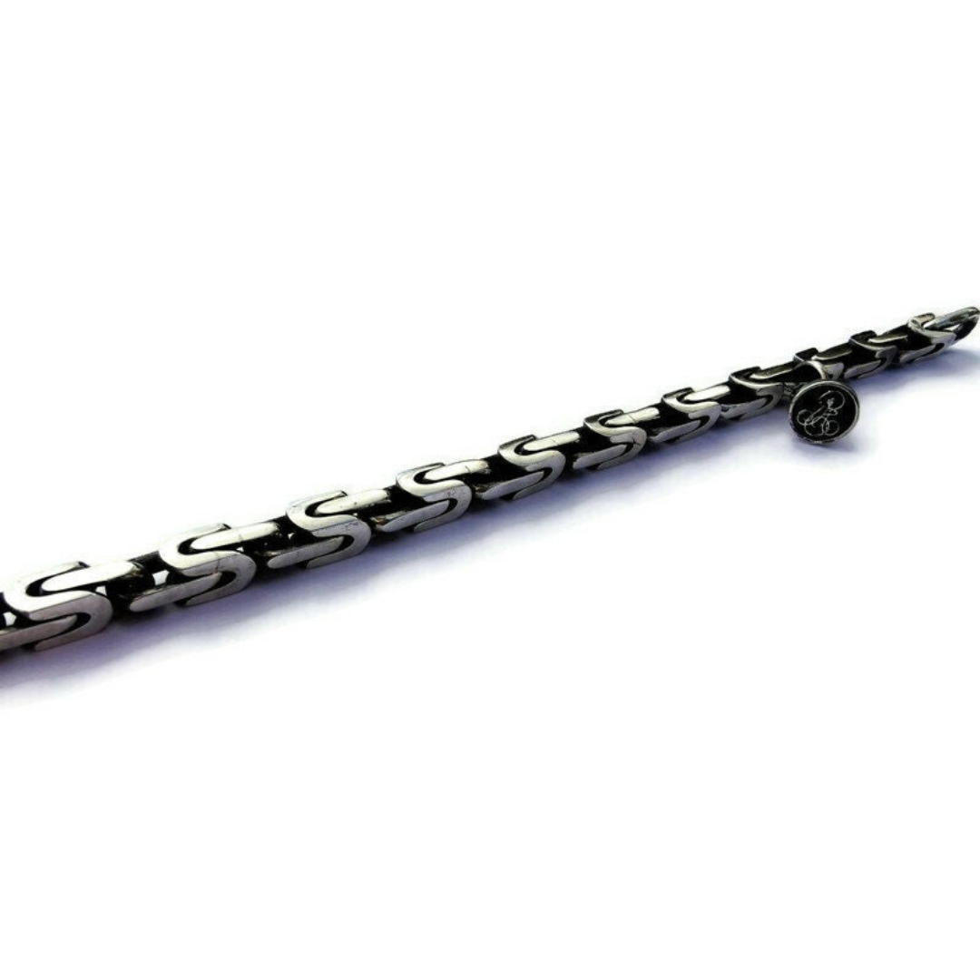 Stunning and Secure Handmade Moscow Bit Bracelet with Unique Clasp Design