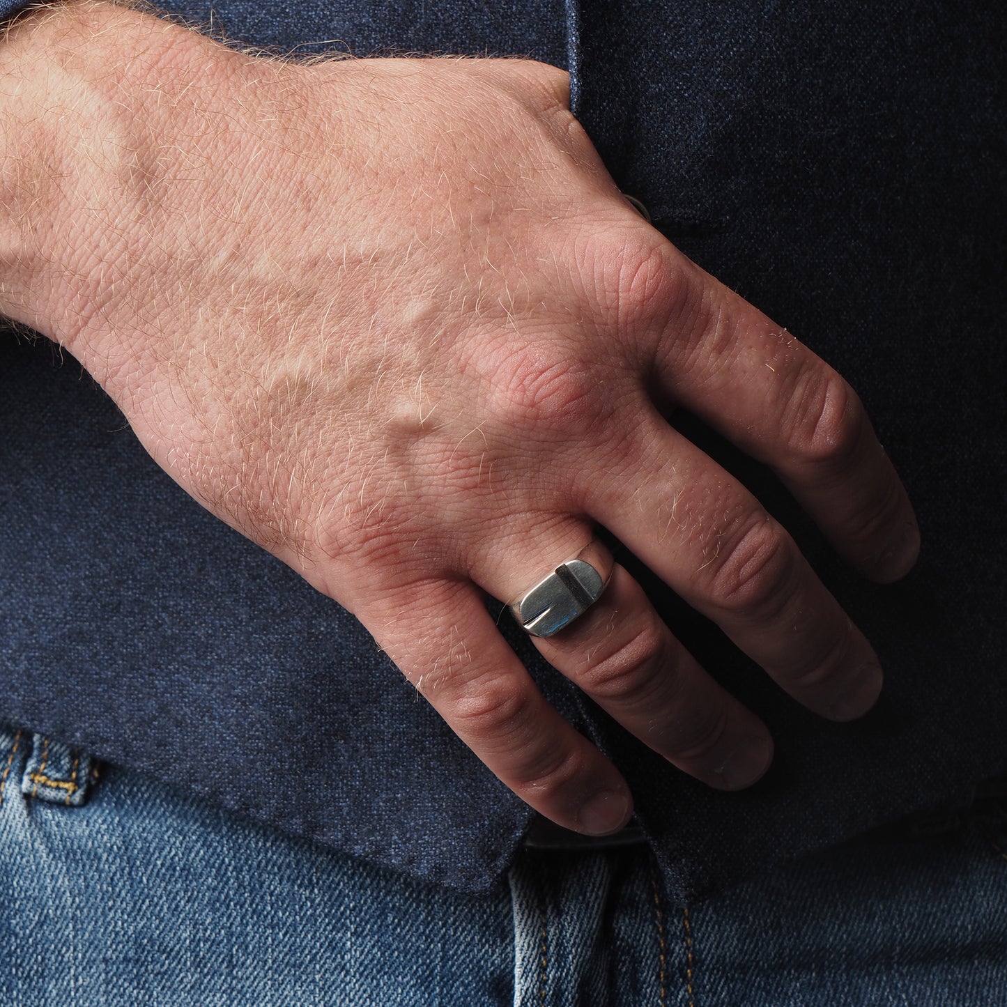 Geometric Avant-Garde Ring - A Minimalist Masterpiece