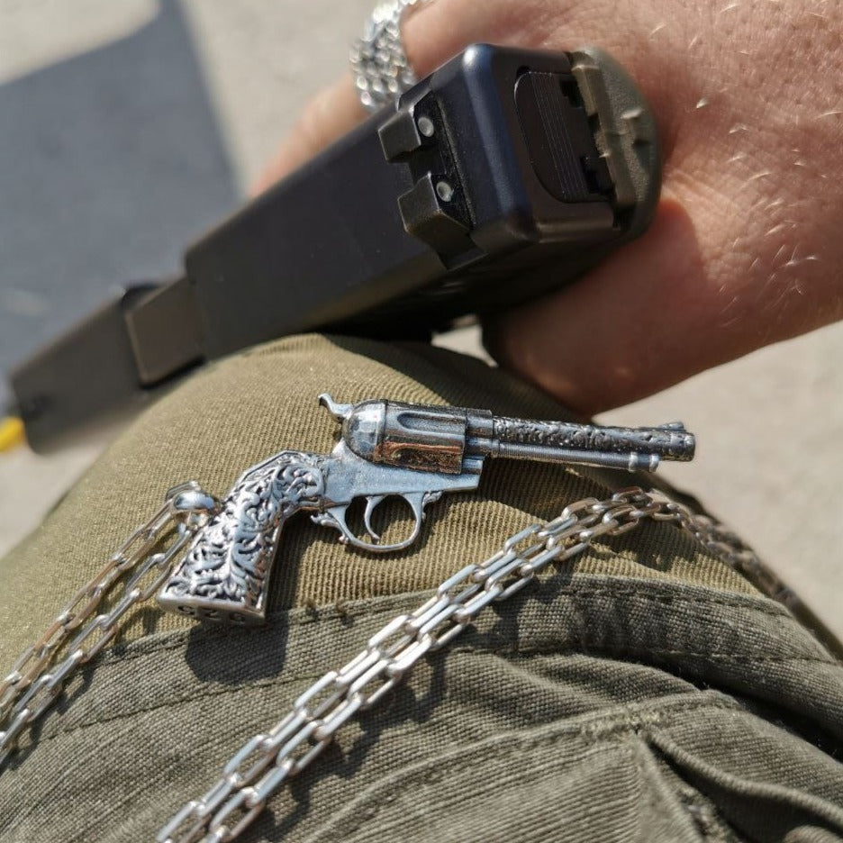 Colt revolver necklace in silver, wild old west jewelry for men