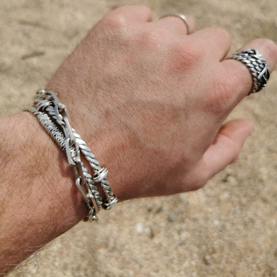 set of chain and cuffs bracelet