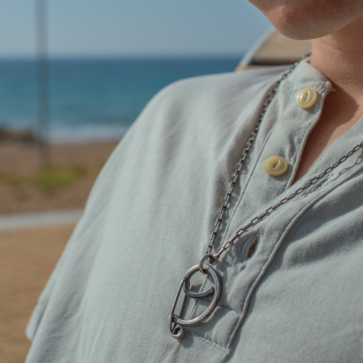 The Elegant Wedding Ring Holder Necklace - A Thoughtful Gift for Doctors