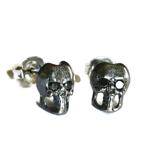 Black Diamond Pirate Skull Stud Earrings - Adventure-Inspired Jewelry for Any Occasion