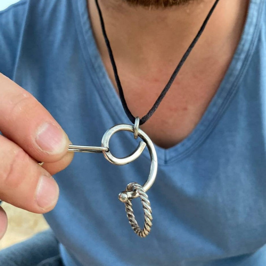 Birth Flower Lily Ring Holder Necklace | Wedding Accessories – Handmado.com